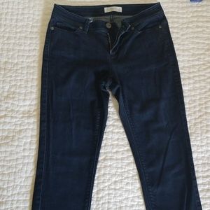 Authentic Fit, slim leg